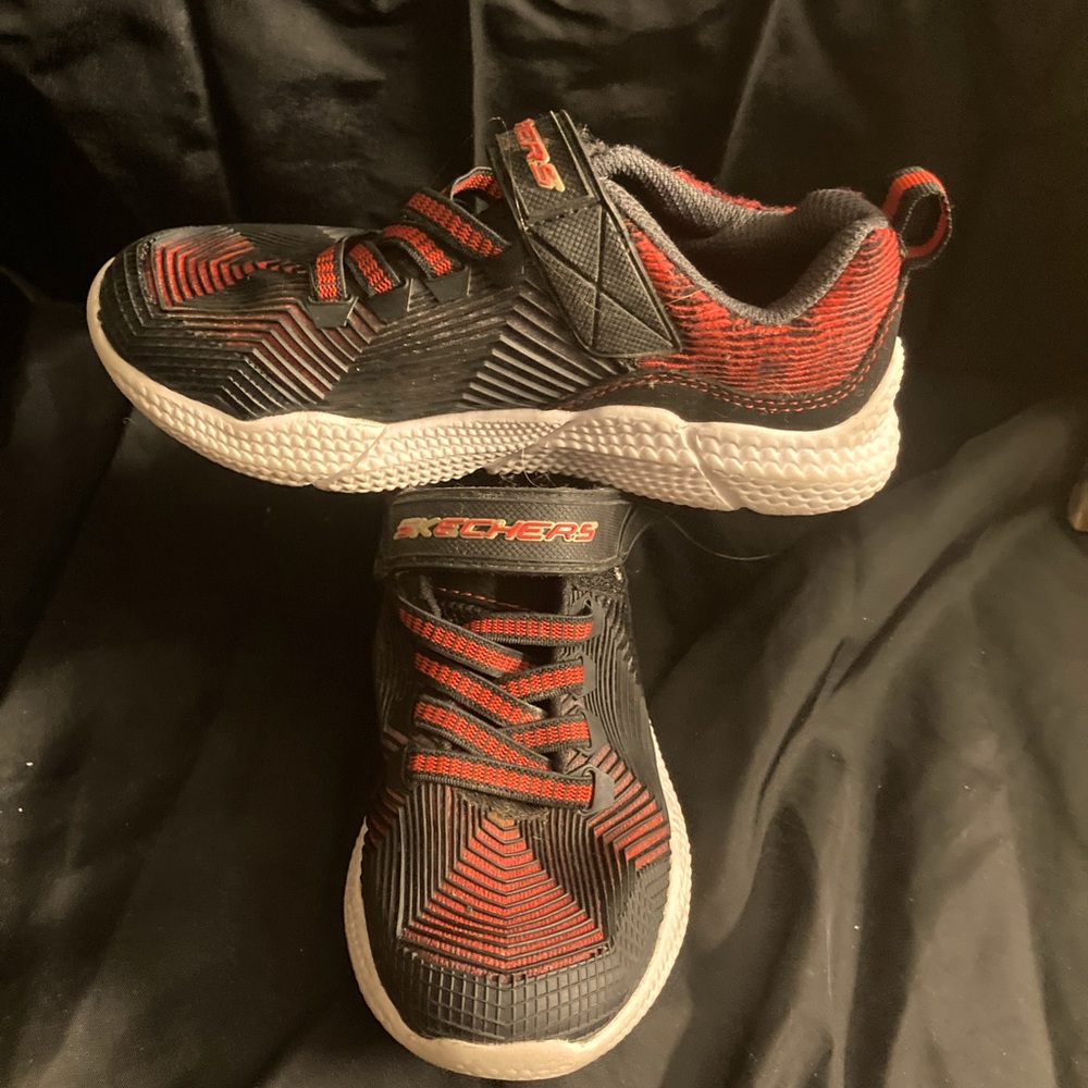 Skechers size 12 (child)